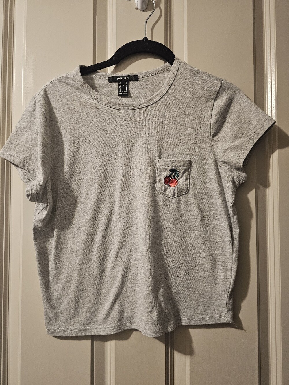 Forever 21 Light Gray Crewneck Tee